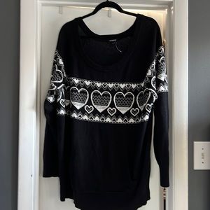 Torrid Size 2 Black Heart sweater